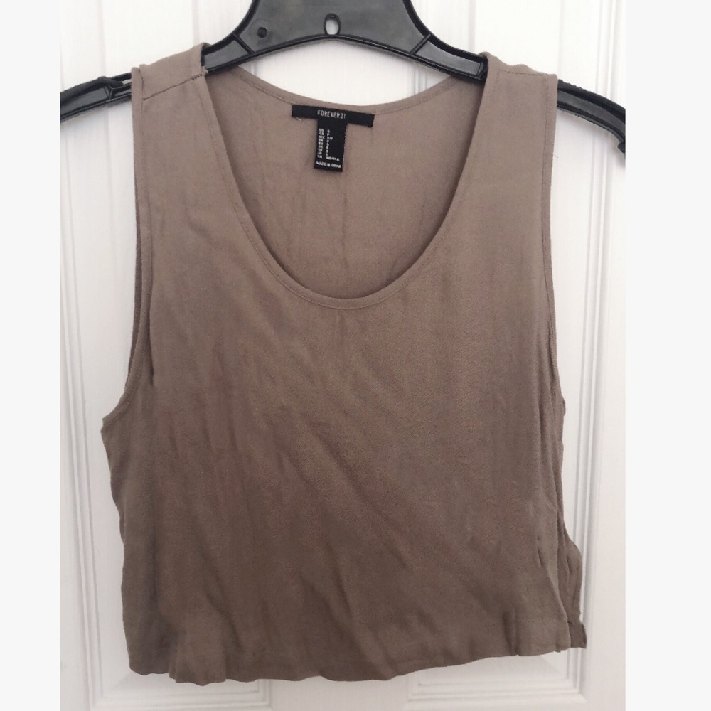 Beige crop tank top